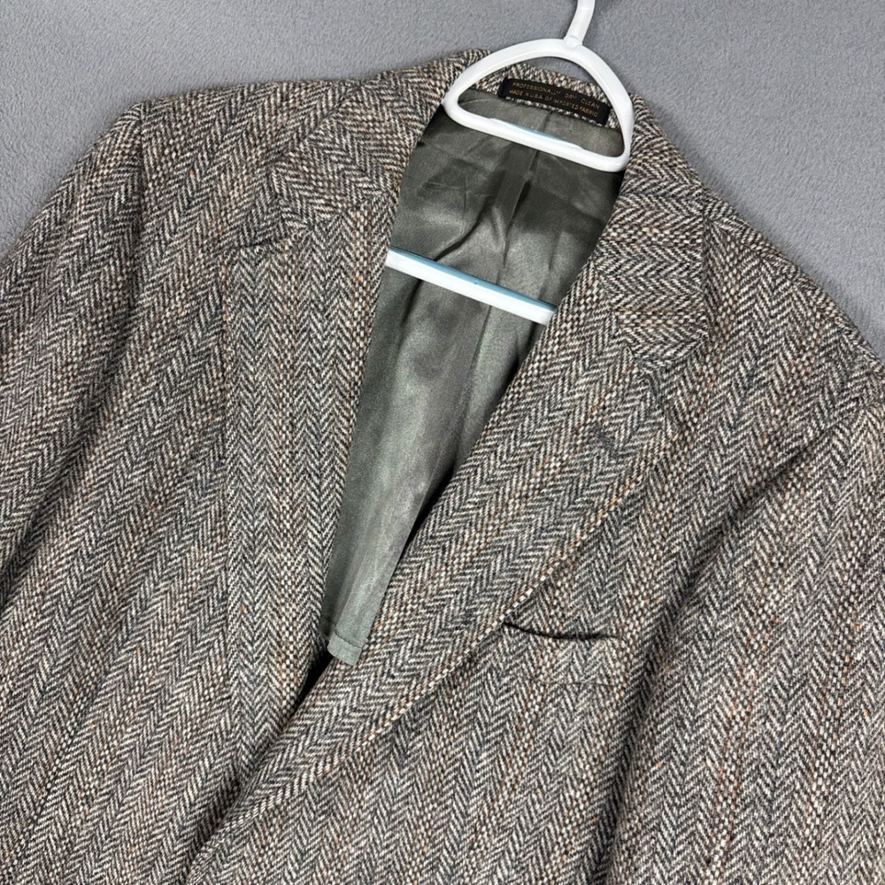 Harris Tweed Blazer Mens 40 Gray Herringbone Wool Sport Coat Jacket Vintage USA